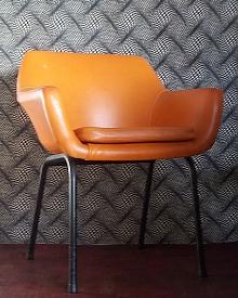 Vinyl Hobnob Chair picture 1